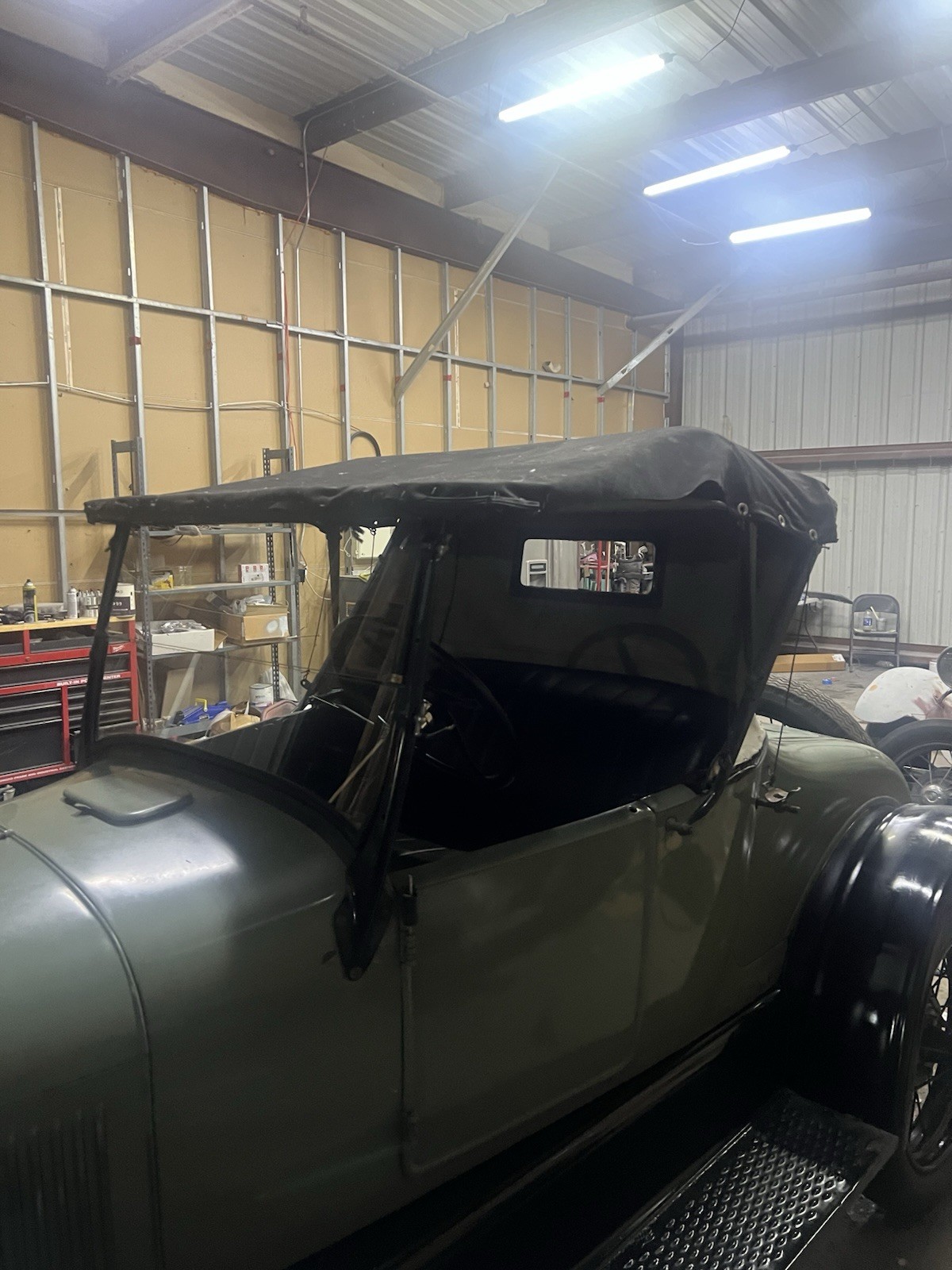 Ford-Model-T-1927-Convertible-13