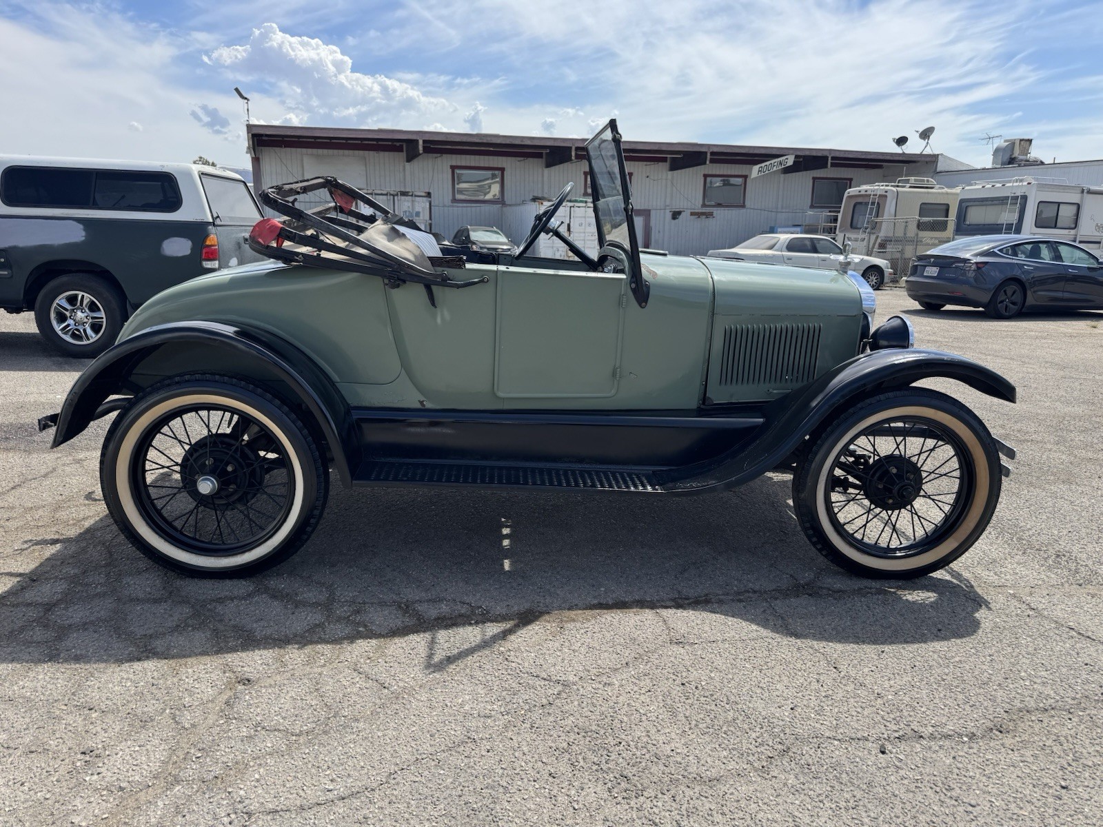 Ford-Model-T-1927-Convertible-4