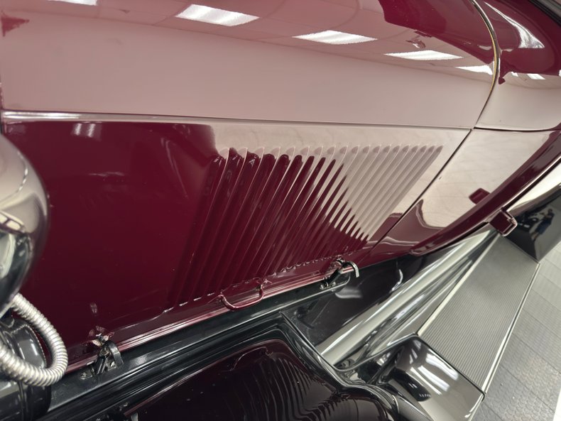 Ford-Model-a-1929-Mulberry-Maroon-Gray-11