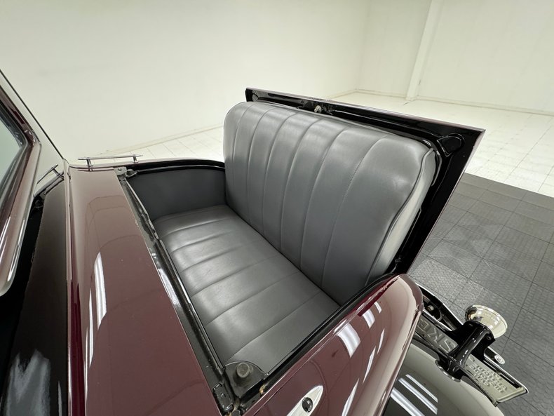 Ford-Model-a-1929-Mulberry-Maroon-Gray-21
