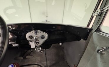 Ford-Model-a-1929-Mulberry-Maroon-Gray-29