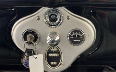 Ford-Model-a-1929-Mulberry-Maroon-Gray-30
