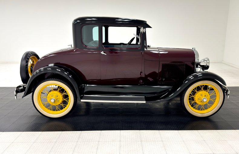 Ford-Model-a-1929-Mulberry-Maroon-Gray-5