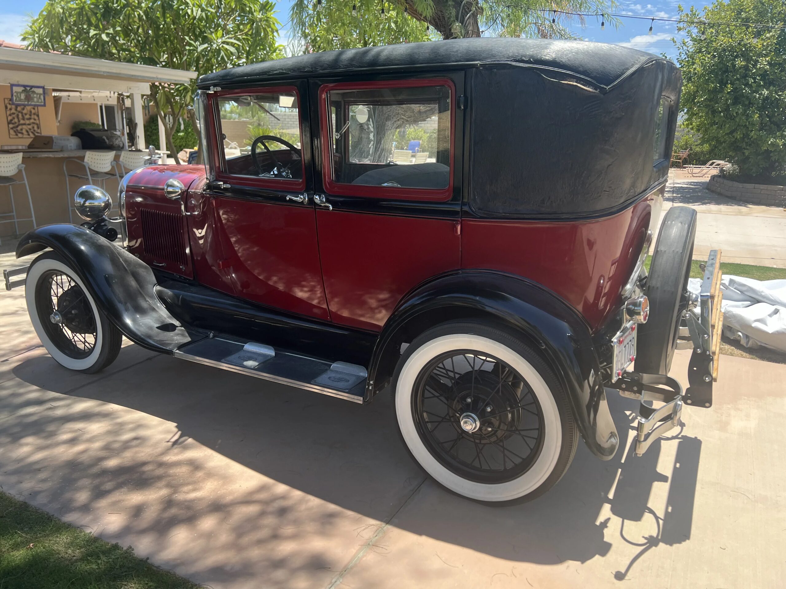 Ford-Model-a-1929-Red-Gray-1