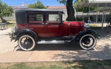 Ford-Model-a-1929-Red-Gray