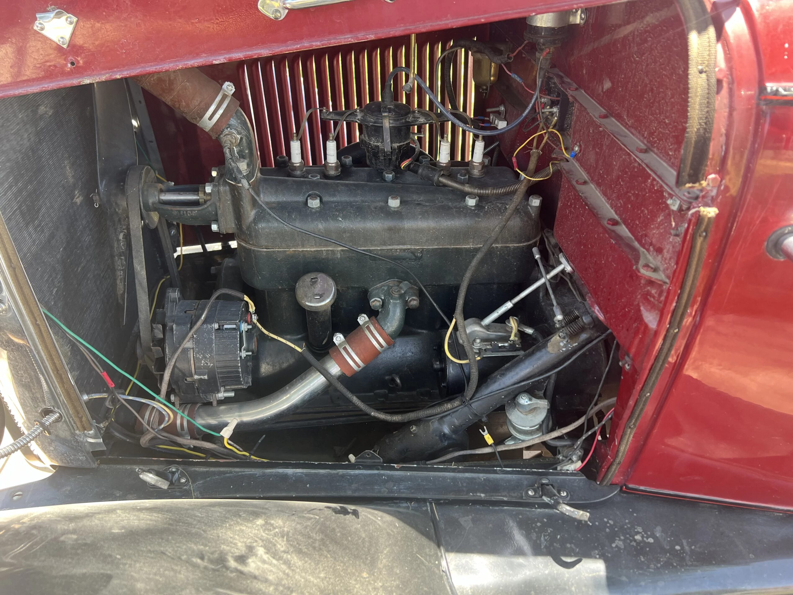 Ford-Model-a-1929-Red-Gray-5