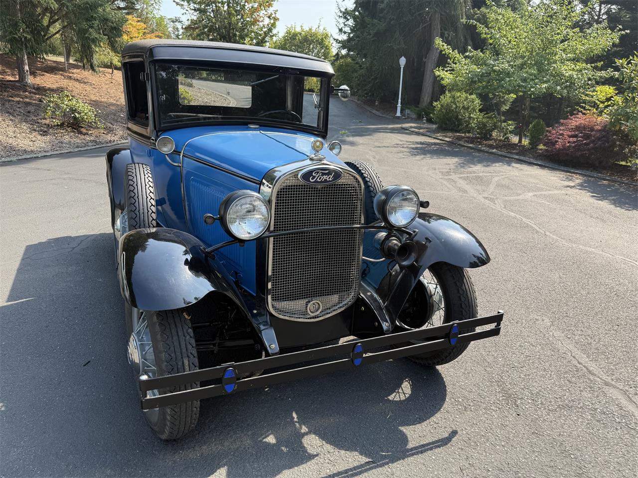 Ford-Model-a-1930-Blue-Black-1