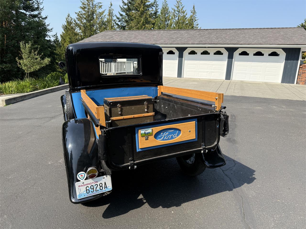 Ford-Model-a-1930-Blue-Black-4