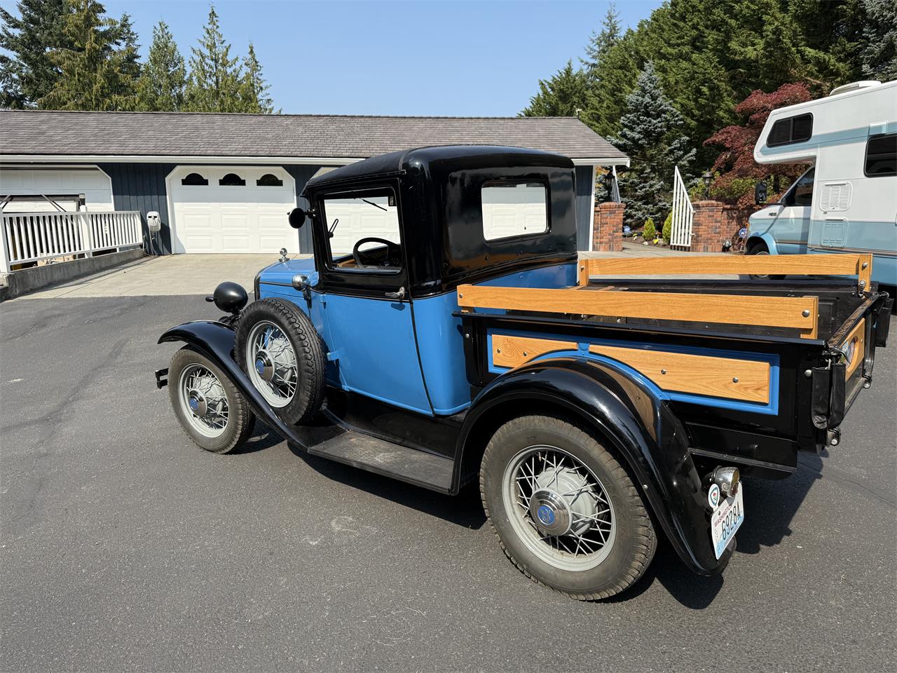 Ford-Model-a-1930-Blue-Black-5