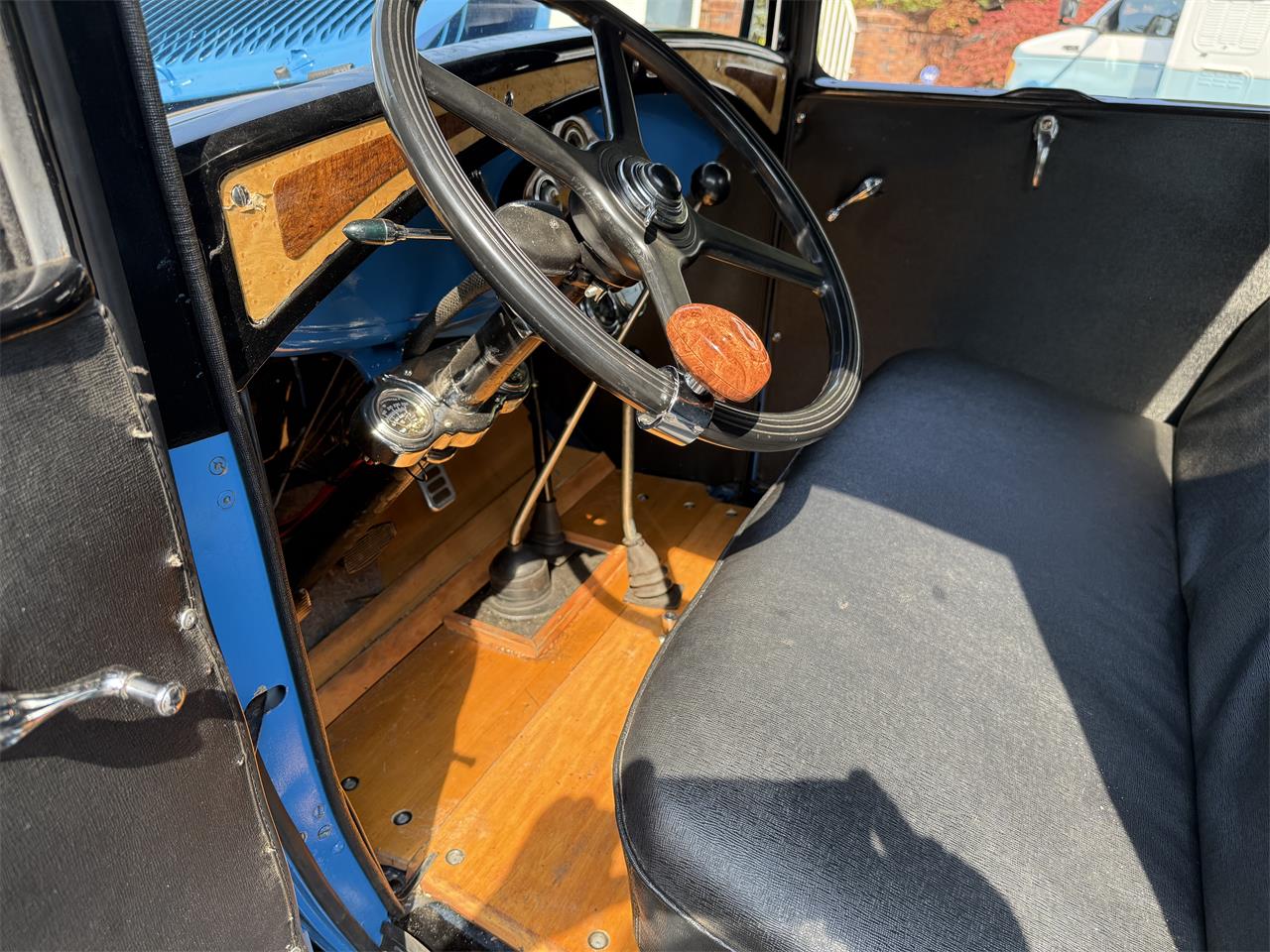 Ford-Model-a-1930-Blue-Black-6
