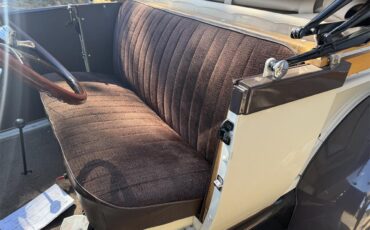 Ford-Model-a-roadster-1929-Tan-Brown-5