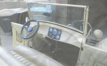 Ford-Model-a-roadster-1929-Tan-White-1