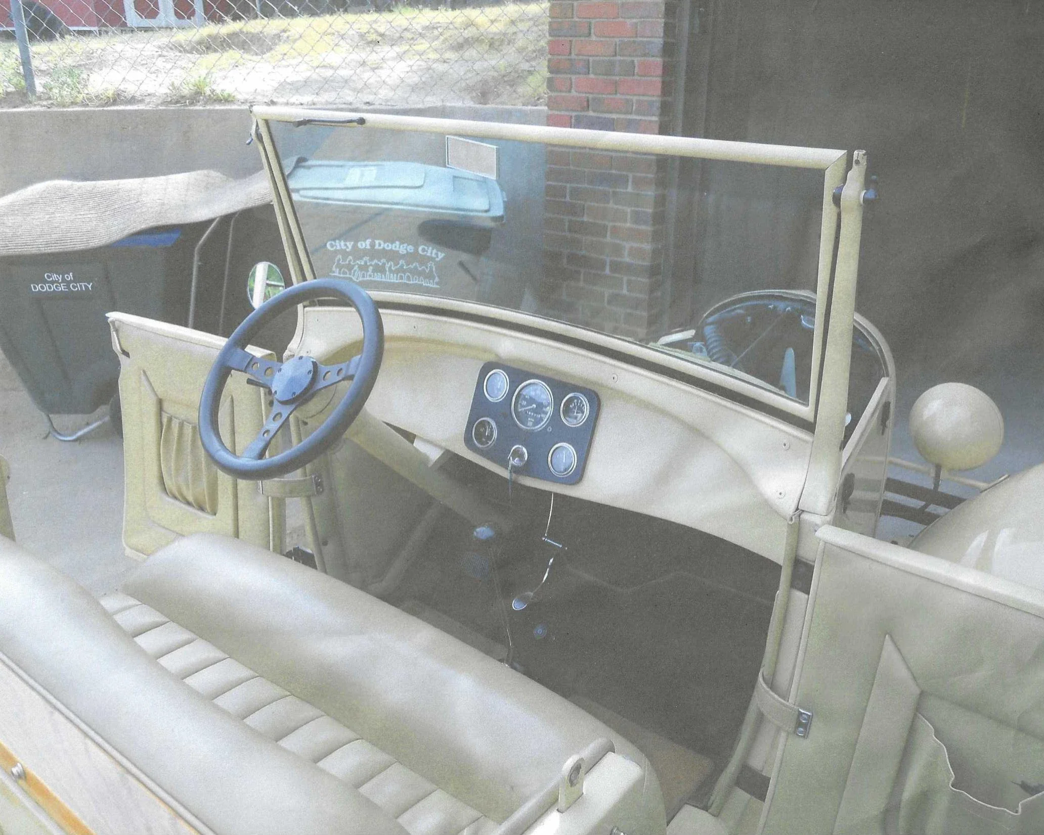 Ford-Model-a-roadster-1929-Tan-White-1