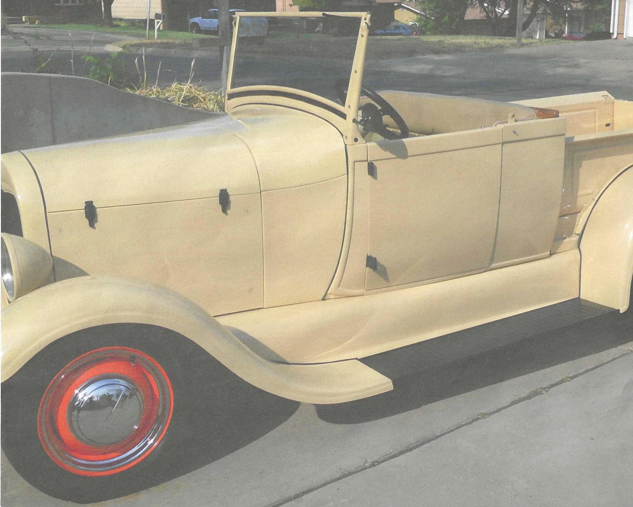 Ford-Model-a-roadster-1929-Tan-White