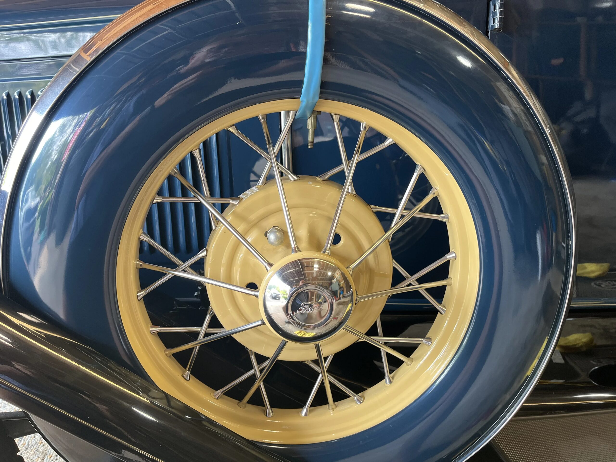 Ford-Model-a-roadster-1931-Blue-Blue-14