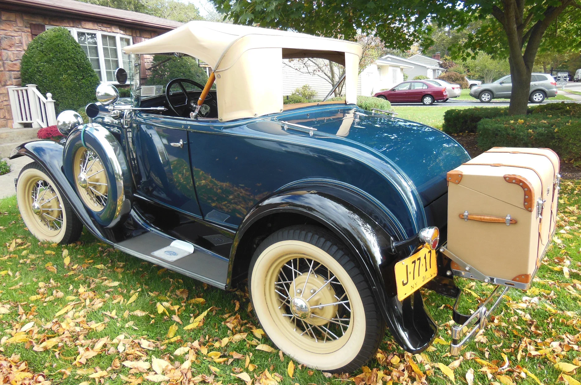 Ford-Model-a-roadster-1931-Blue-Blue-2