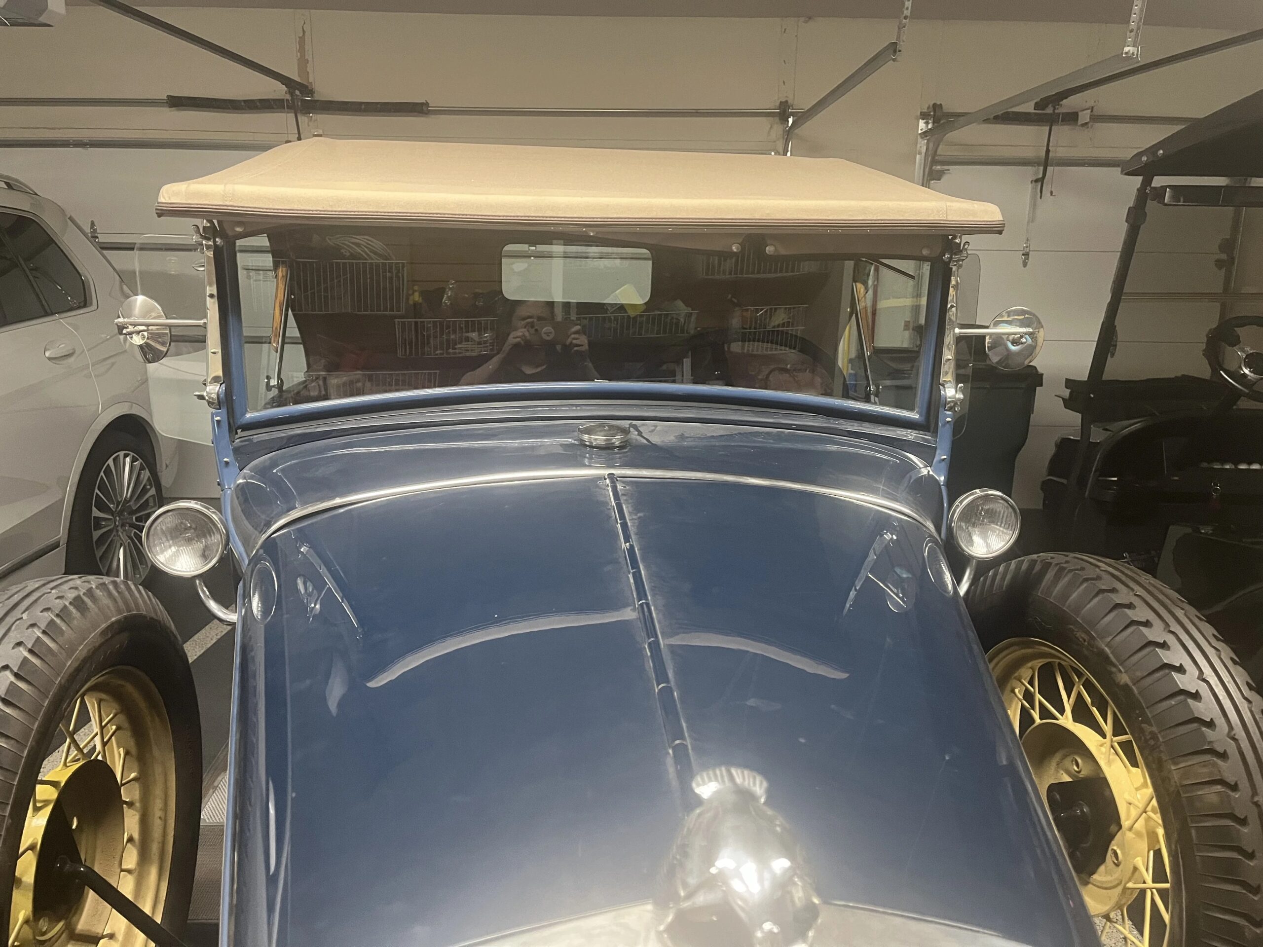 Ford-Model-a-roadster-1931-Blue-Brown-4