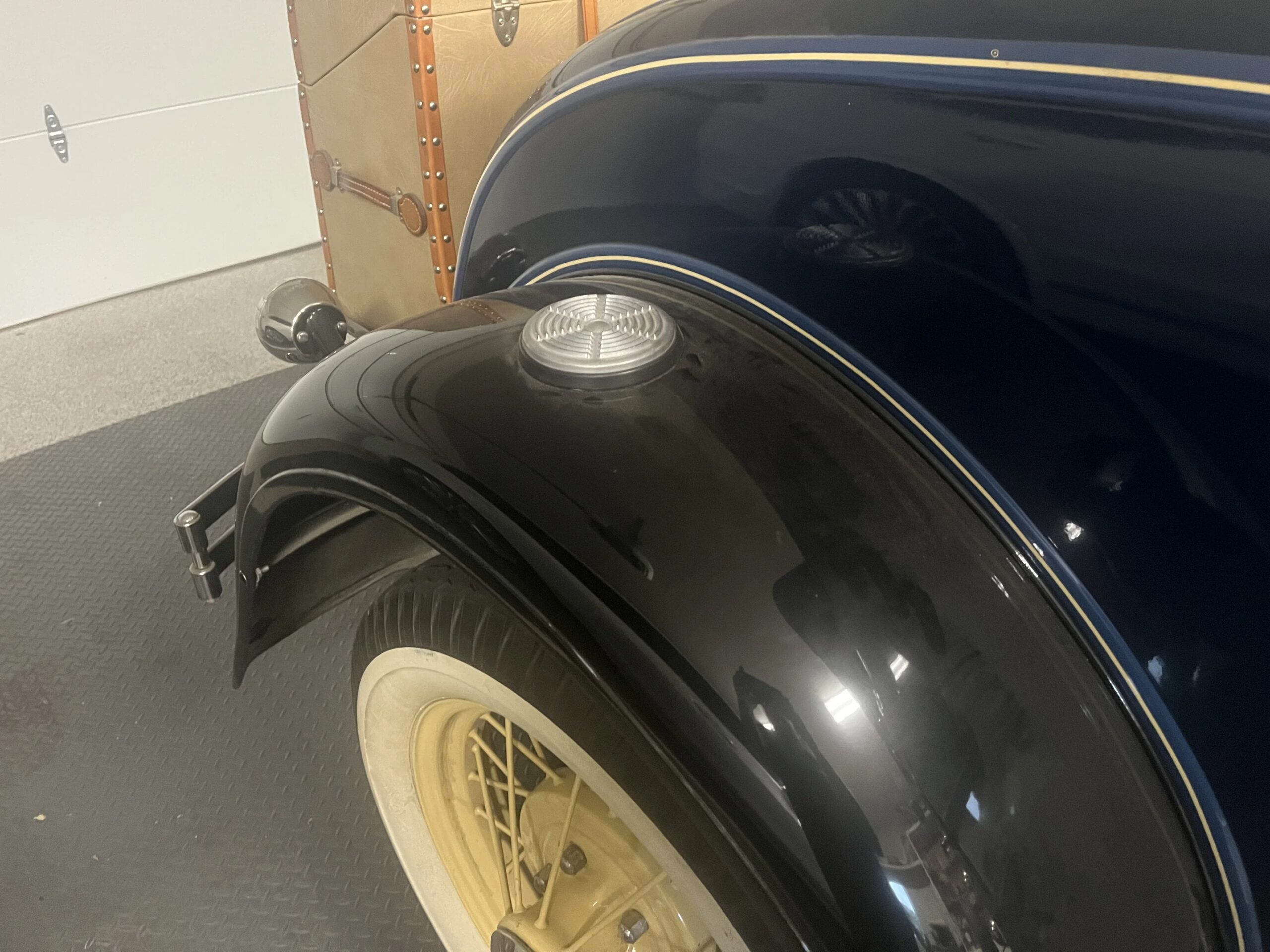 Ford-Model-a-roadster-1931-Blue-Brown-5