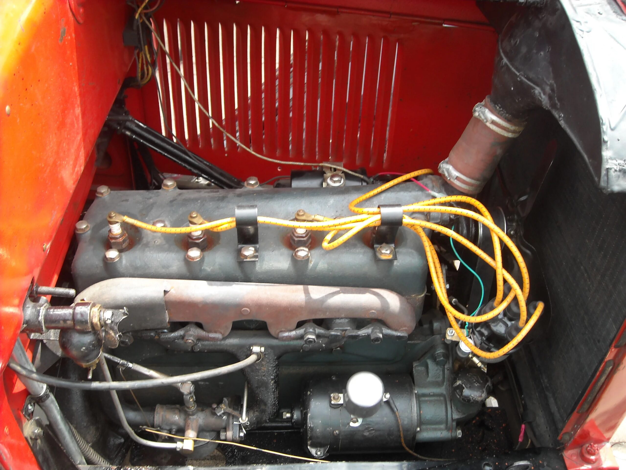 Ford-Model-t-1926-Red-Black-18