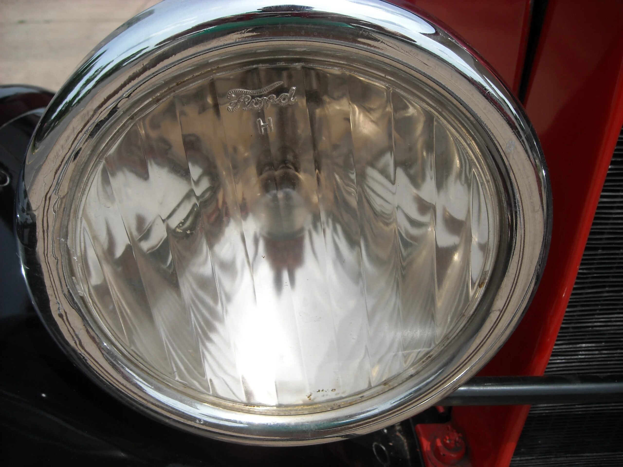 Ford-Model-t-1926-Red-Black-8