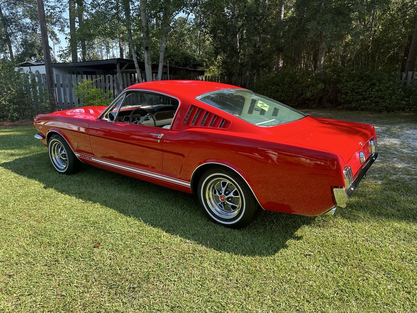 Ford-Mustang-1965-1