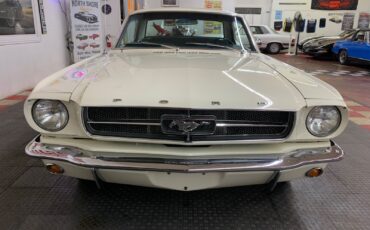 Ford-Mustang-1965-2-door-12