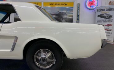 Ford-Mustang-1965-2-door-15