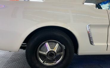 Ford-Mustang-1965-2-door-19