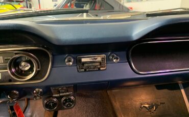 Ford-Mustang-1965-2-door-27