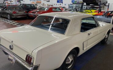 Ford-Mustang-1965-2-door-6