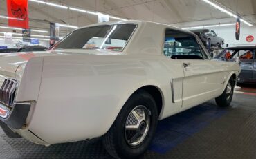 Ford-Mustang-1965-2-door-7