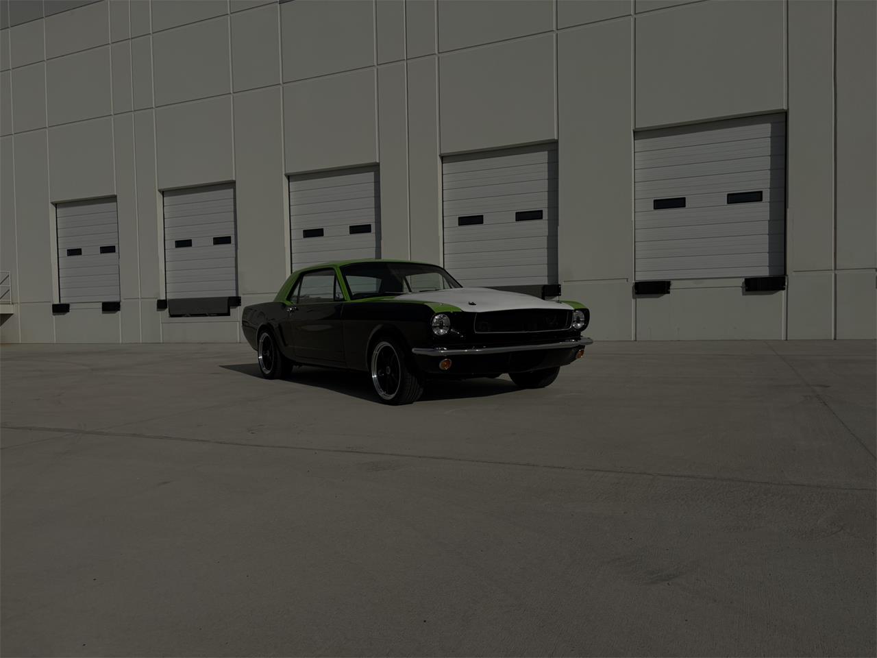 Ford-Mustang-1965-BlackGreen-BlackGreen-11
