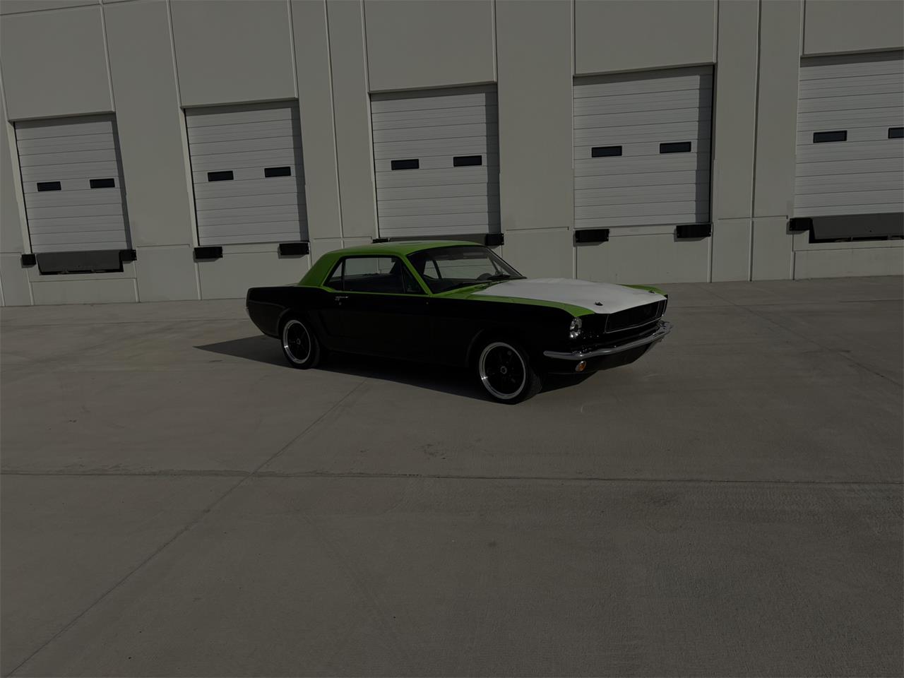 Ford-Mustang-1965-BlackGreen-BlackGreen-24