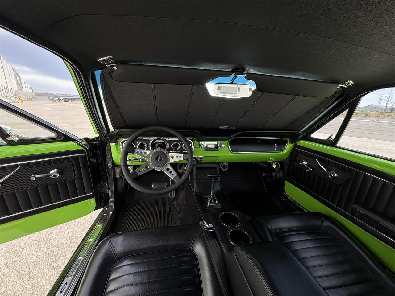 Ford-Mustang-1965-BlackGreen-BlackGreen-37