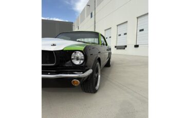 Ford-Mustang-1965-BlackGreen-BlackGreen-43