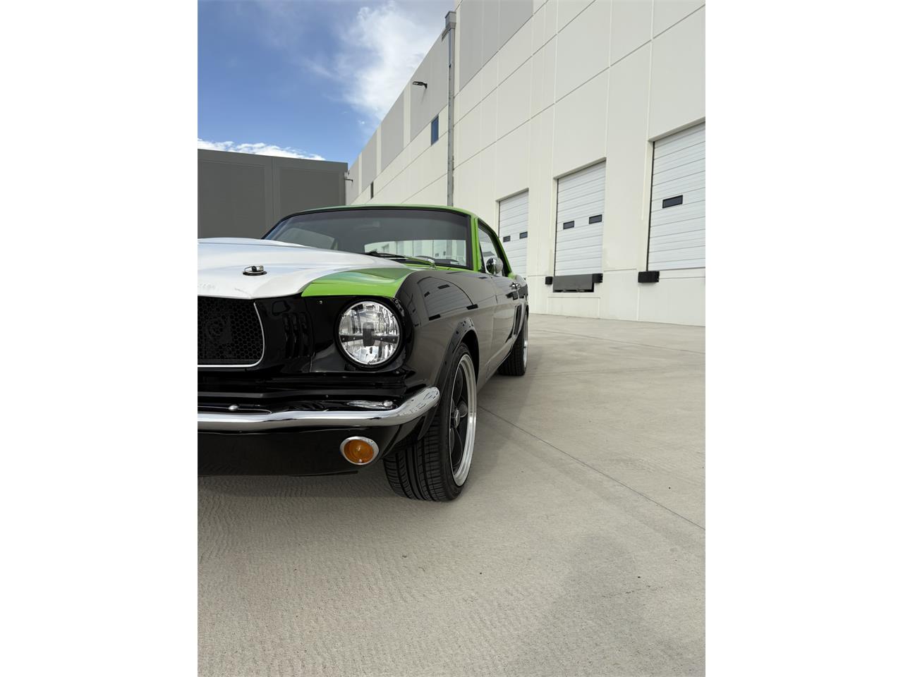 Ford-Mustang-1965-BlackGreen-BlackGreen-43