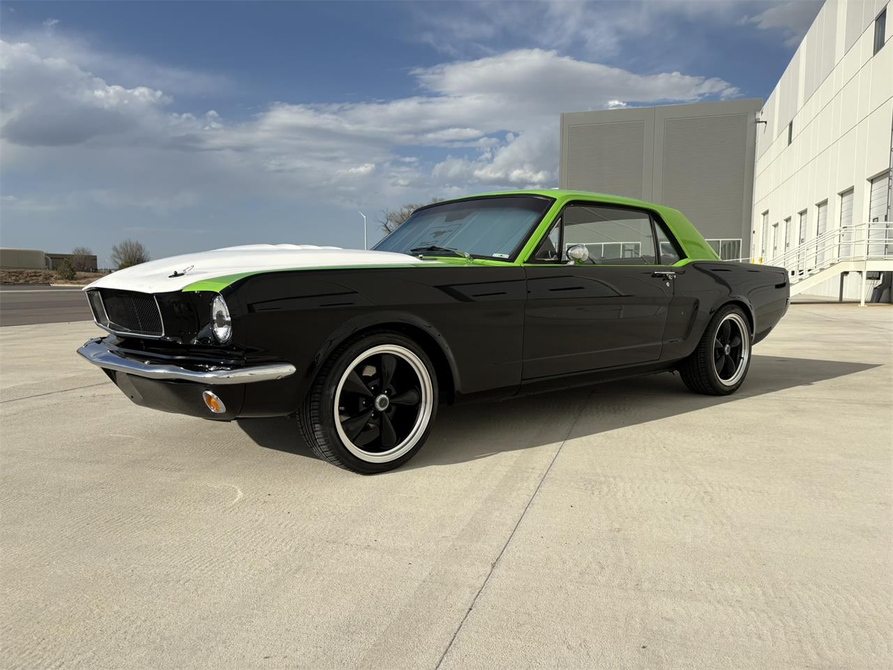 Ford-Mustang-1965-BlackGreen-BlackGreen-52