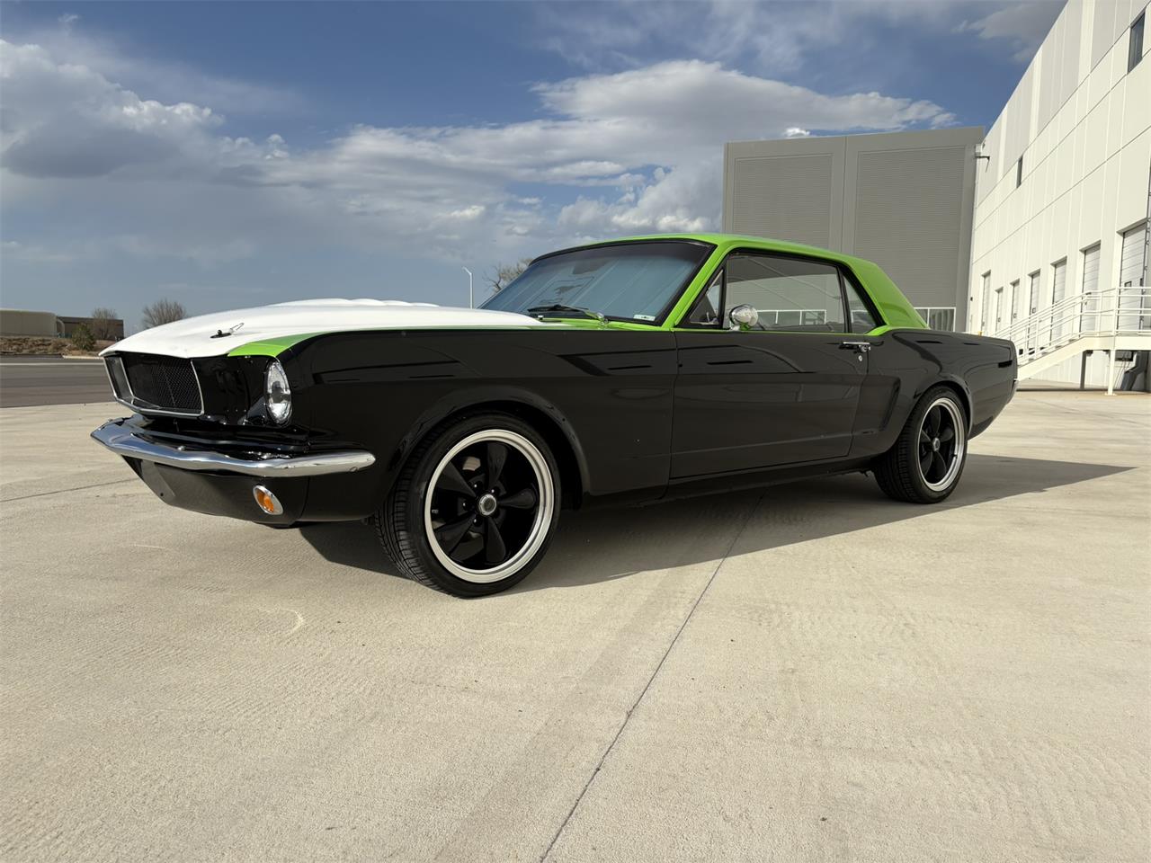 Ford-Mustang-1965-BlackGreen-BlackGreen-53