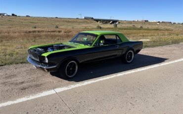 Ford-Mustang-1965-BlackGreen-BlackGreen-54