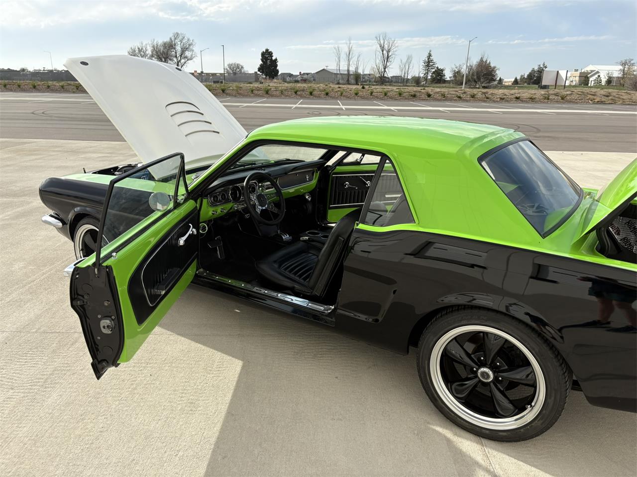 Ford-Mustang-1965-BlackGreen-BlackGreen-59