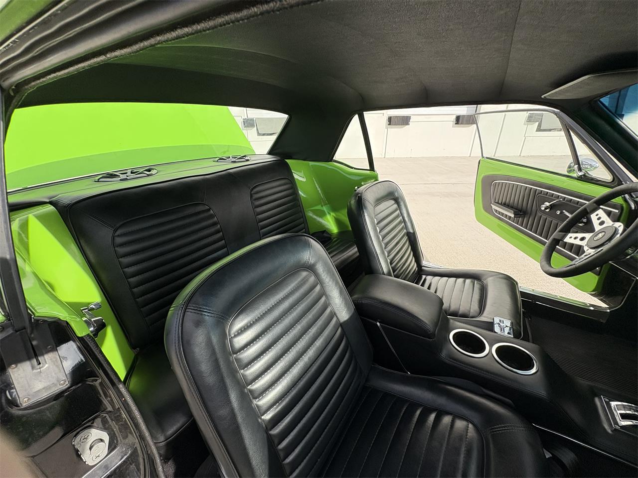 Ford-Mustang-1965-BlackGreen-BlackGreen-67