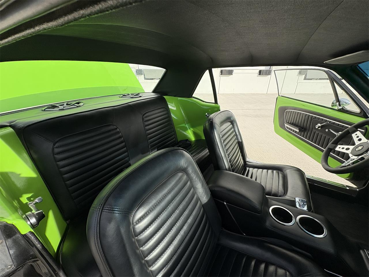 Ford-Mustang-1965-BlackGreen-BlackGreen-68