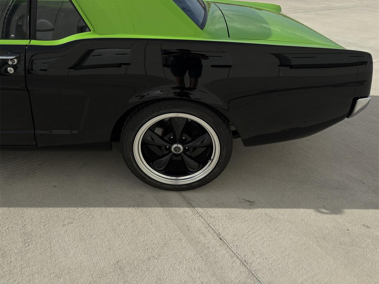 Ford-Mustang-1965-BlackGreen-BlackGreen-8