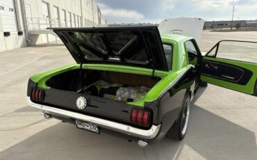 Ford-Mustang-1965-BlackGreen-BlackGreen-82