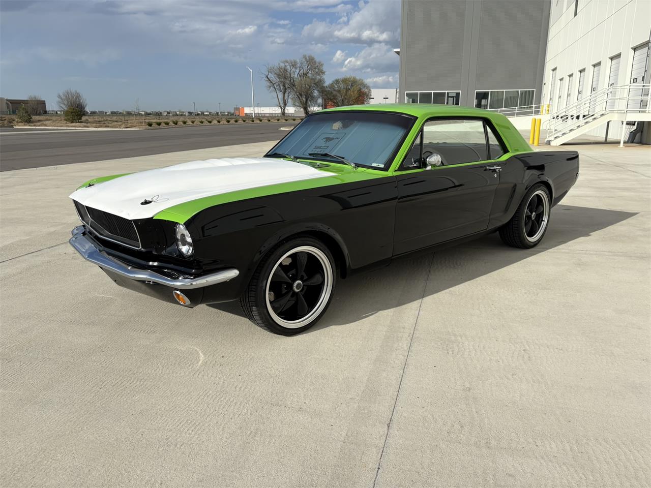 Ford-Mustang-1965-BlackGreen-BlackGreen-86