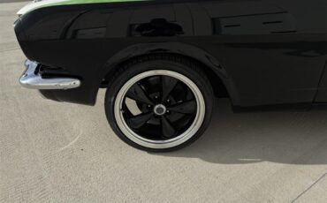 Ford-Mustang-1965-BlackGreen-BlackGreen-9