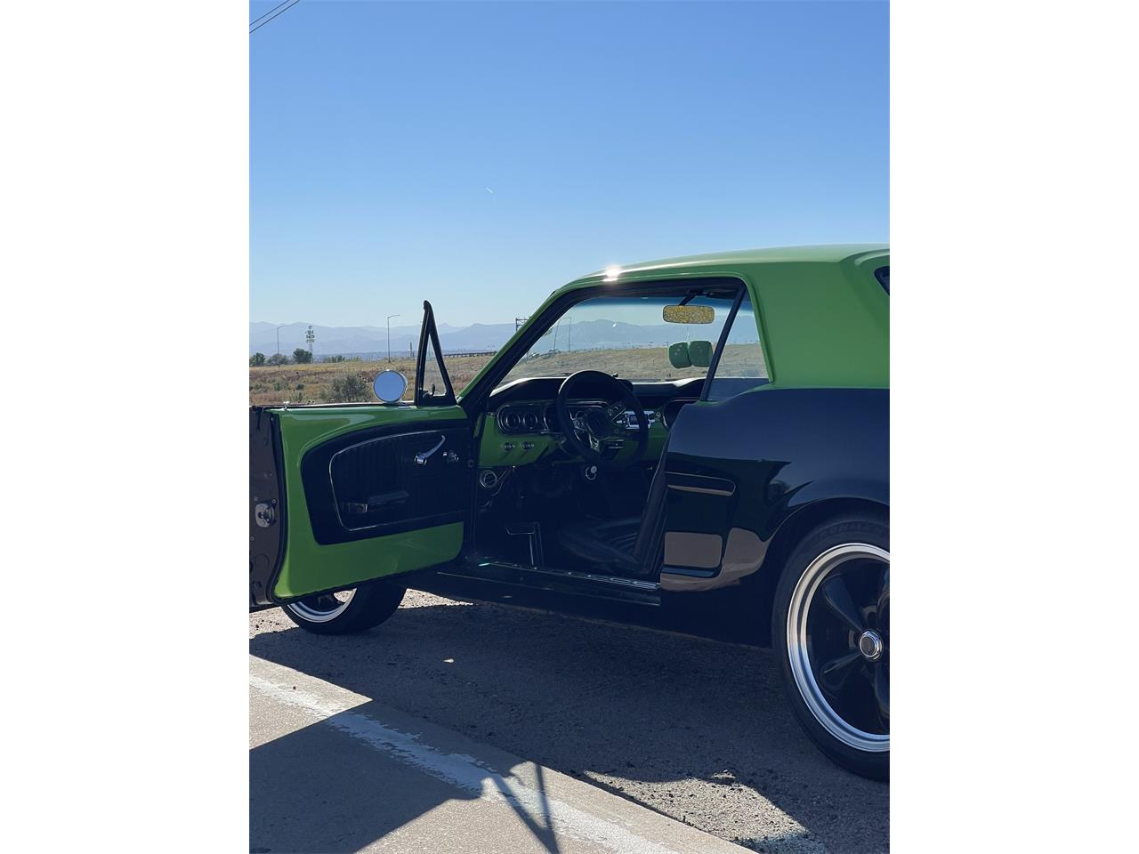 Ford-Mustang-1965-BlackGreen-BlackGreen-90