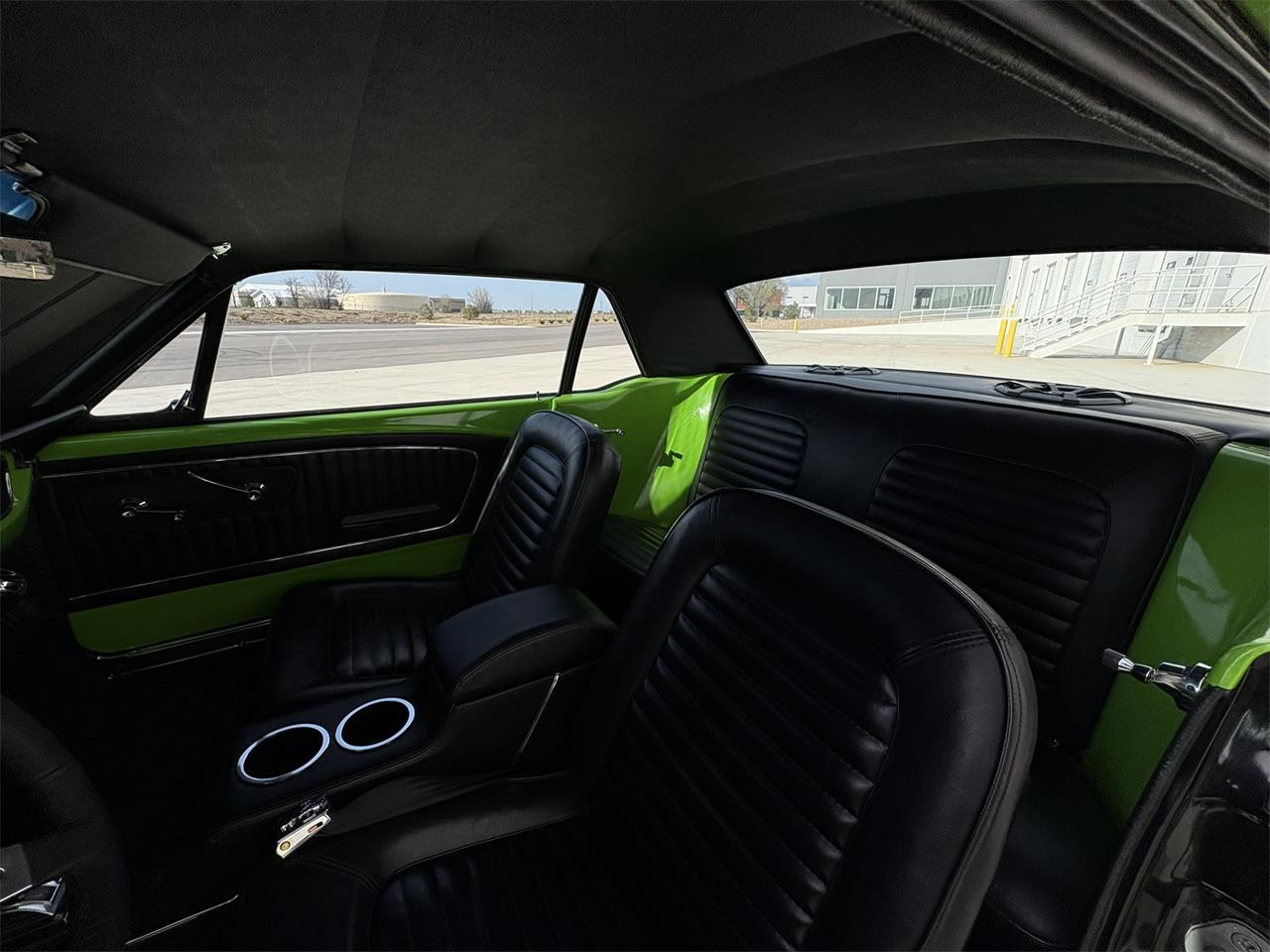 Ford-Mustang-1965-BlackGreen-BlackGreen-93