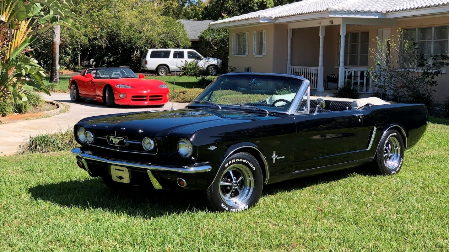 Ford-Mustang-1965-Convertible-2