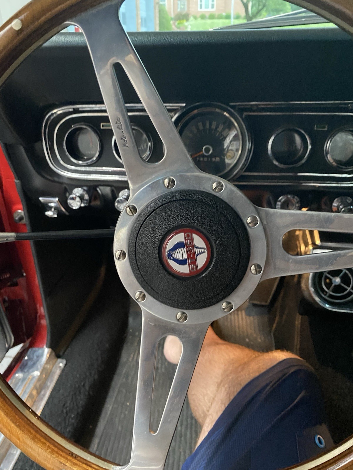 Ford-Mustang-1965-Convertible-21